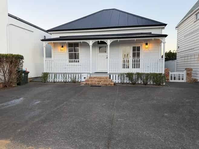 Profile Plus | Jervois Rd with Carparking