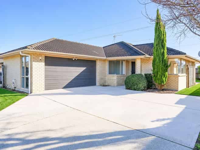 11 Salisbury Place, Hamilton East