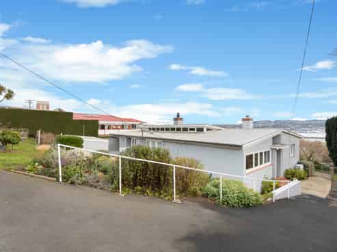 17 Jeffery Street, Andersons Bay