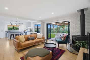 49 James Cook Street, Havelock North