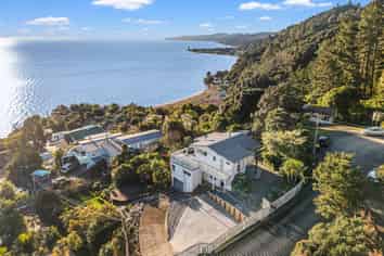 35 Adams Road, Thornton Bay