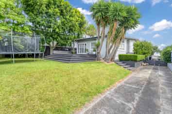 11 Swan Crescent, Pakuranga