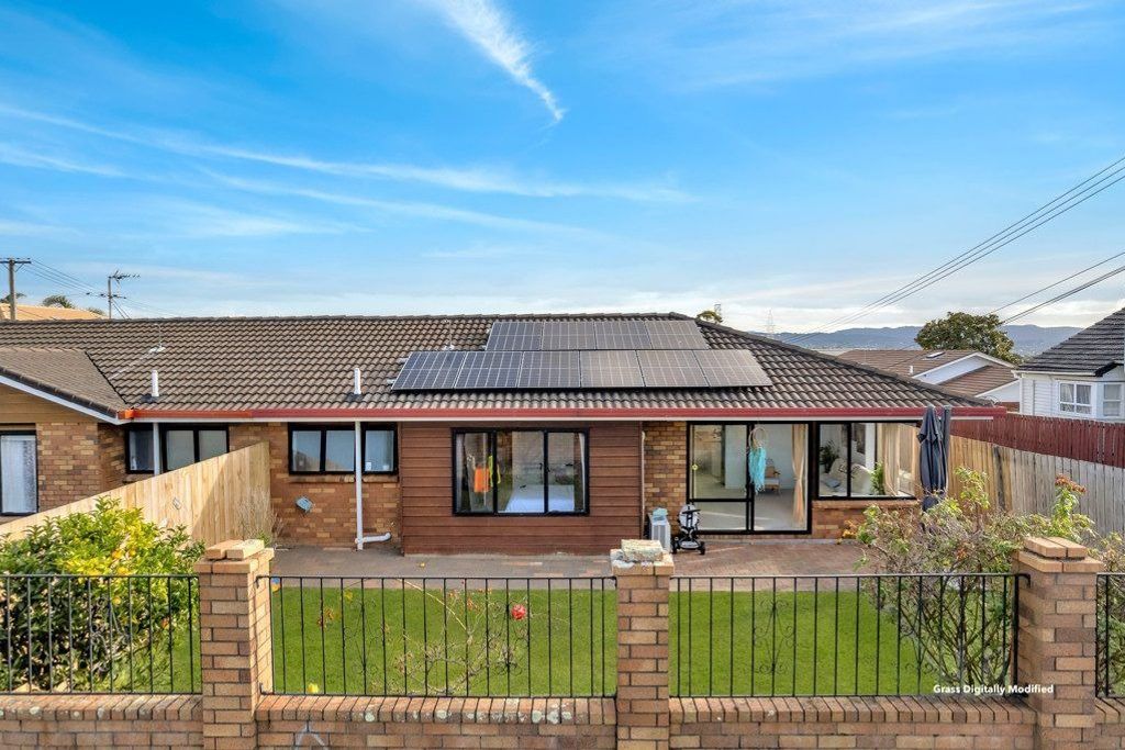 2 Bedroom- Mount Roskill - Aanzicht 2