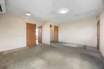 2/6 Roseburn Place, Pakuranga