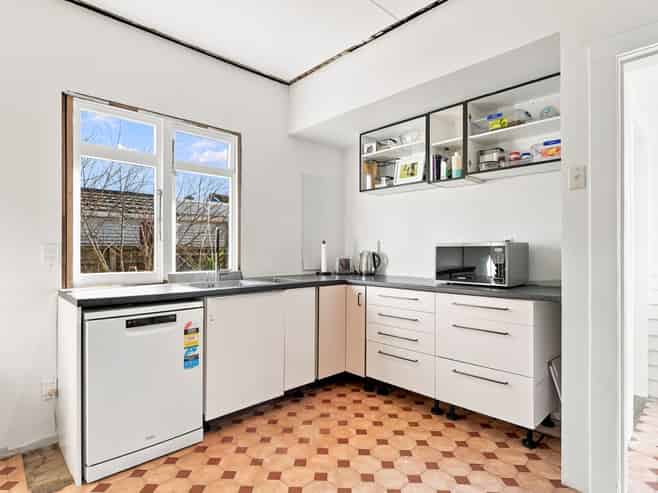 100 Gonville Avenue, Gonville