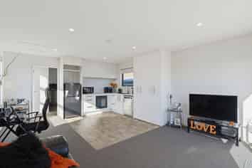 10 Randolph Street, Woolston