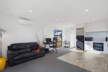 10 Randolph Street, Woolston