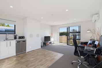10 Randolph Street, Woolston