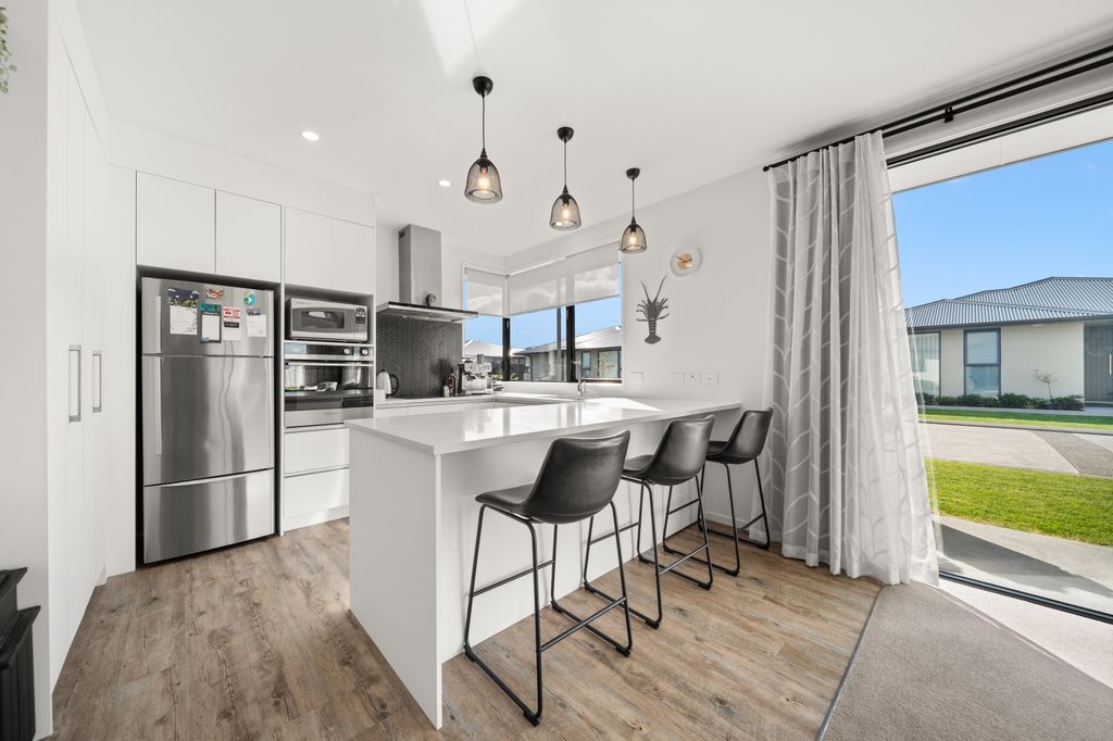 BEO $780,000 - Kia Ora, 50's+ Club! 2