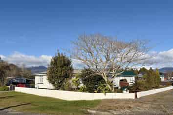 7 Eastons Road, Westport
