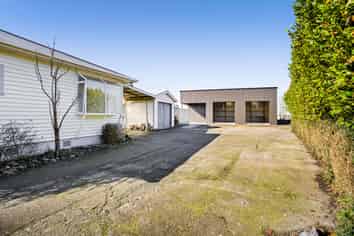 342 Lincoln Road, Inglewood