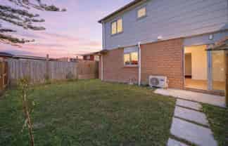 17D Martin Place, Kelston