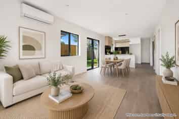 17D Martin Place, Kelston