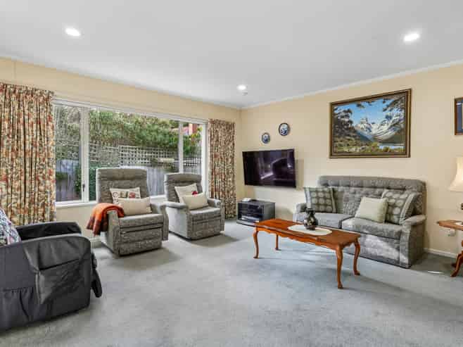 64B Rosebery Street, Belleknowes