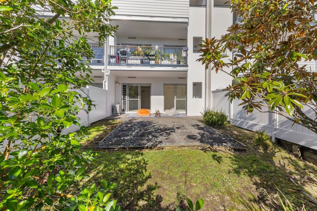 Comfortable, Convenient & Ground-Floor Living in Oteha 1