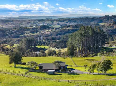 171 McGregor Road,, Clevedon