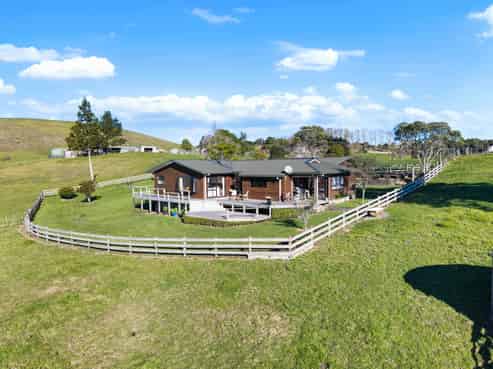 171 McGregor Road,, Clevedon