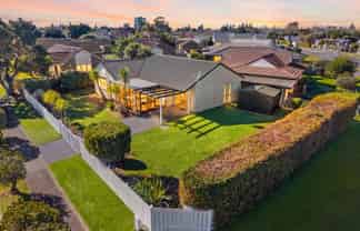2/99 Riverside Road, Orewa