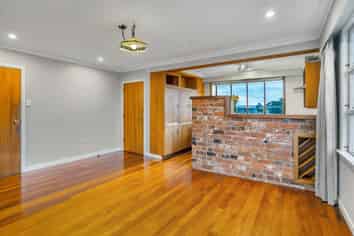 71 Albert Street, Winton