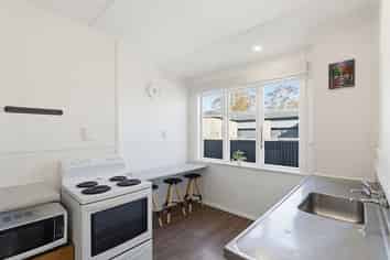 168 Aorangi Road, Bryndwr