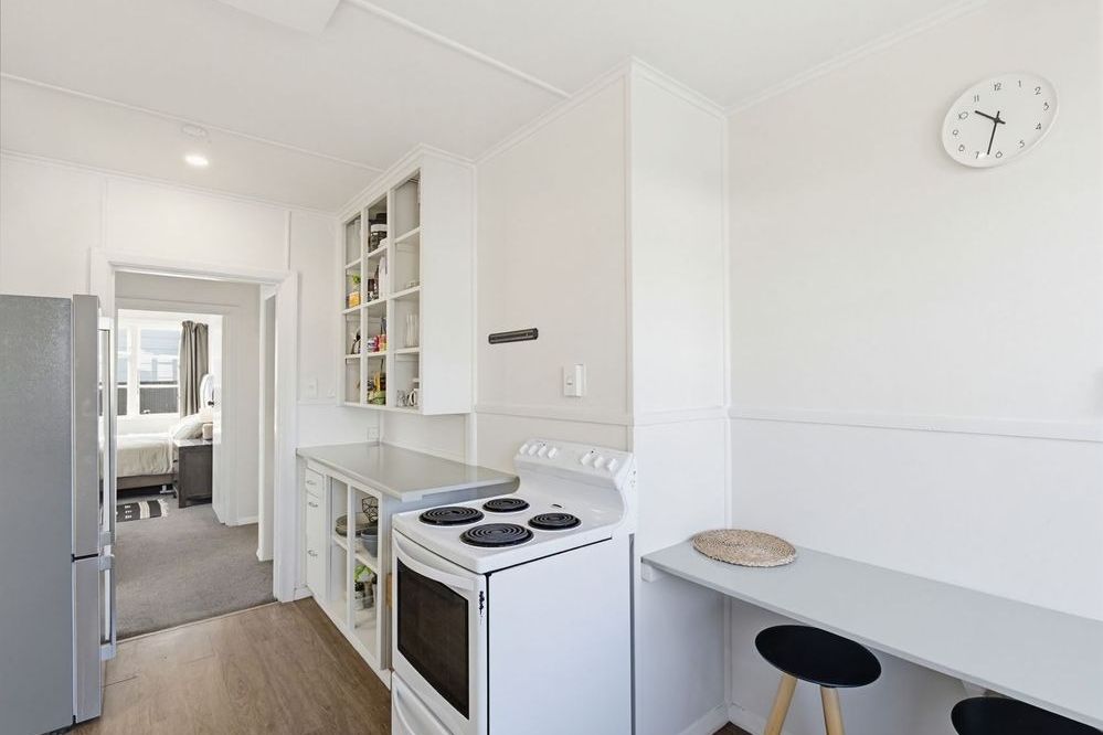 Charming Character Home in a Sought-After Burnside Location - Bild 5
