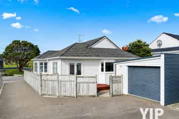 20 Bannister Avenue, Johnsonville