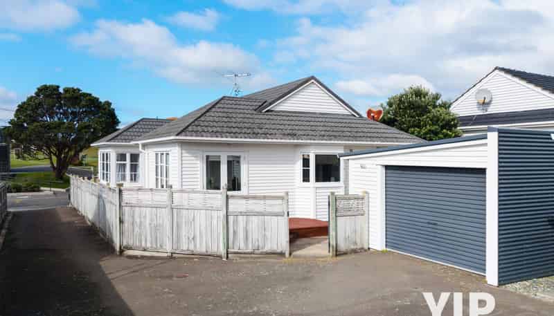 20 Bannister Avenue, Johnsonville