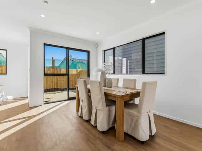 Lot 2/23 Peverill Crescent, Papatoetoe