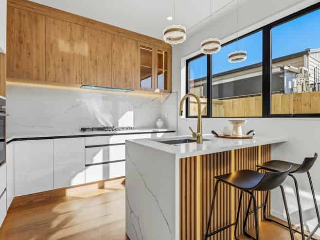 Lot 4/23 Peverill Crescent, Papatoetoe