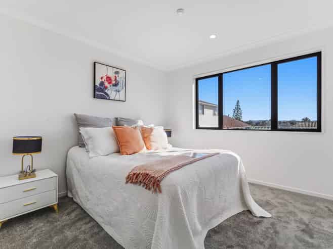Lot 4/23 Peverill Crescent, Papatoetoe
