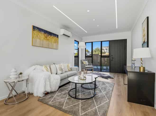 Lot 4/23 Peverill Crescent, Papatoetoe