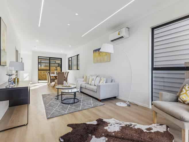 Lot 4/23 Peverill Crescent, Papatoetoe