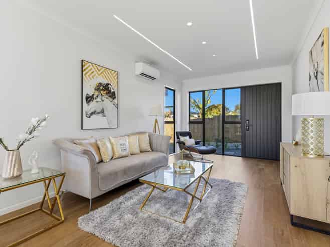 Lot 5/23 Peverill Crescent, Papatoetoe