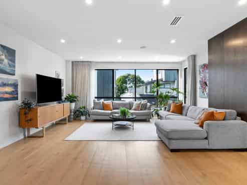9D Allendale Road, Mount Albert