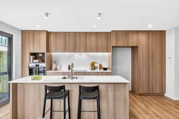 2/1 Teddy Street, Whitiora
