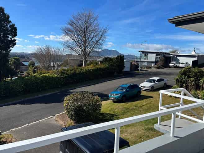 18 Scenic Heights, Acacia Bay