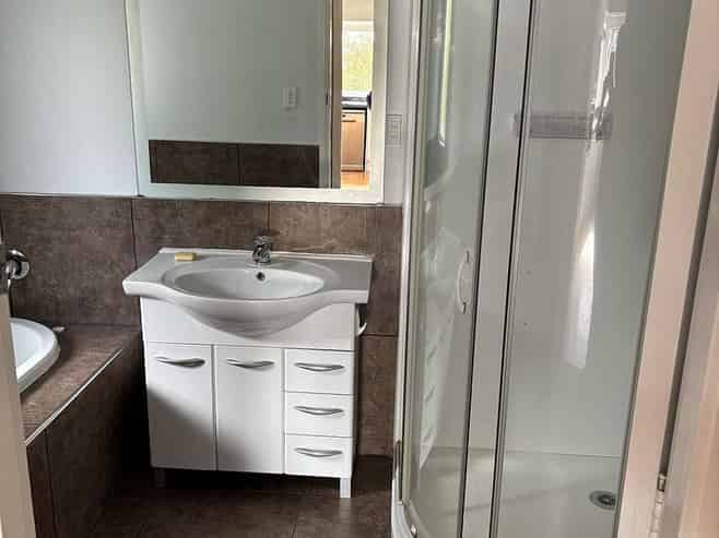 18 Scenic Heights, Acacia Bay