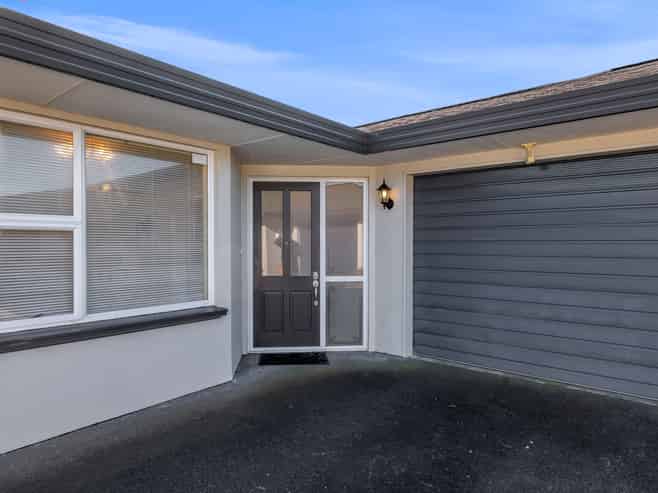 20c Victoria Street, Hawera