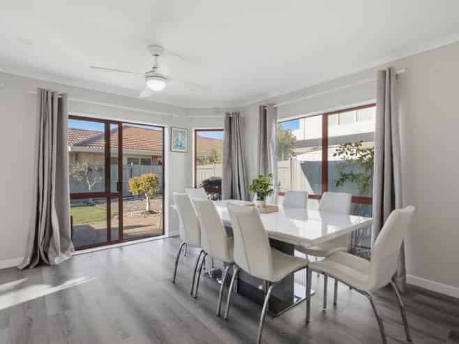 8 Monterey Key, Papamoa