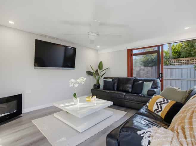 8 Monterey Key, Papamoa