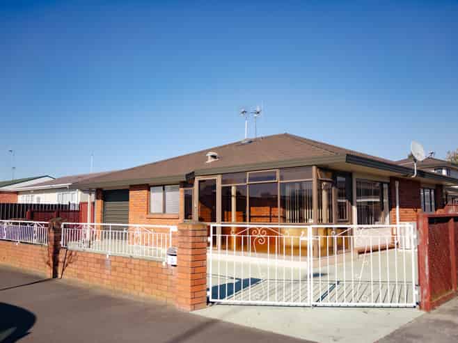 1/202 Southampton Street West, Hastings