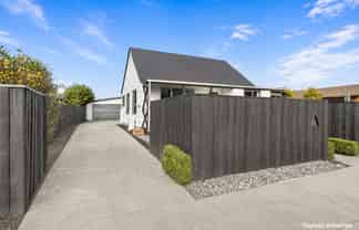 12 Resolution Place, Bryndwr