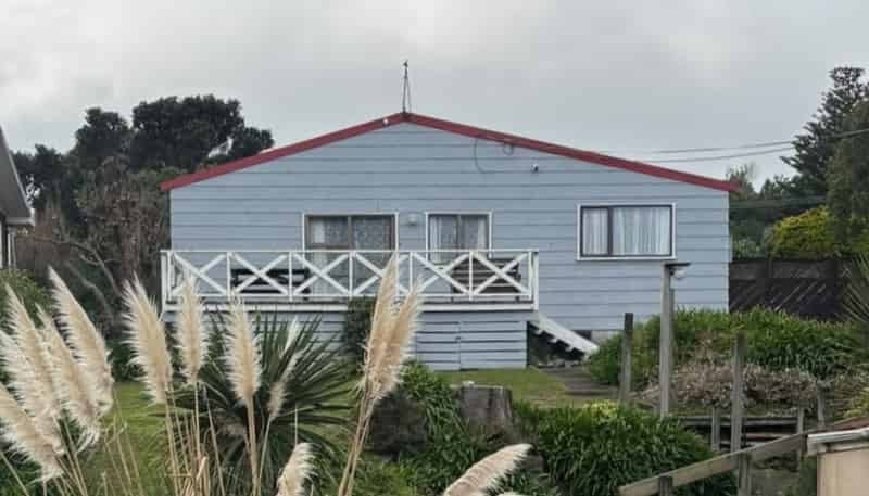 26 Whanake Street, Titahi Bay