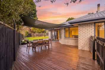 11 Mayer Crescent, WAKEFIELD