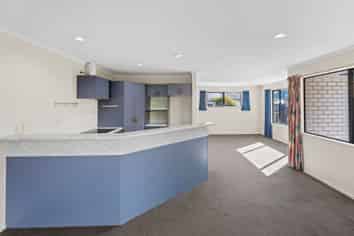 11 Mayer Crescent, WAKEFIELD