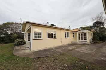 13 Joseph Street, Taieri Mouth