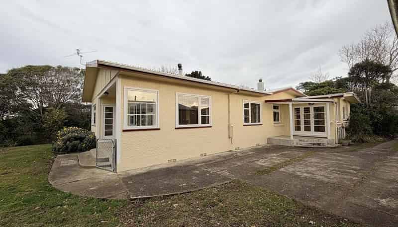 13 Joseph Street, Taieri Mouth