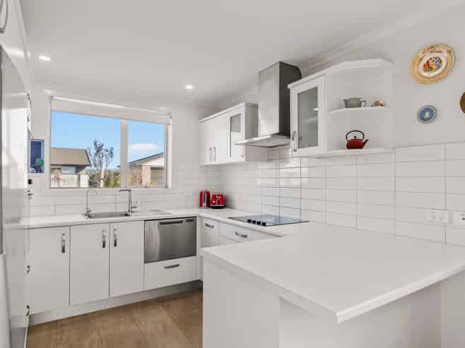 41/4 Greystone Place, Omokoroa