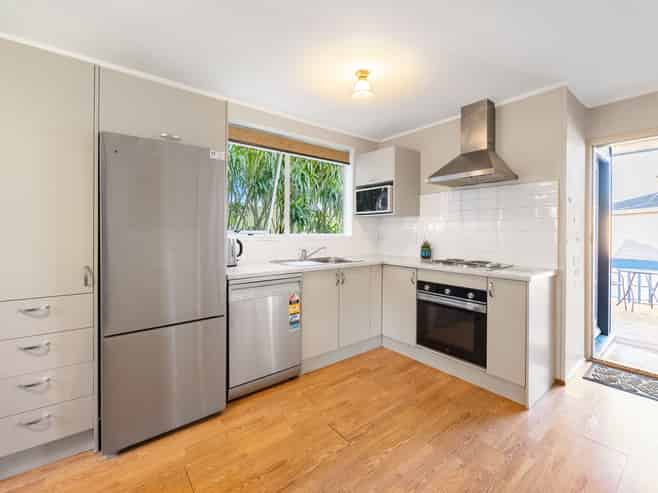 12 Tabitha Crescent, Henderson
