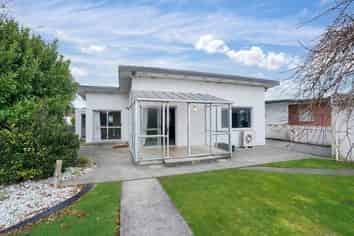 Southland - Address withheld